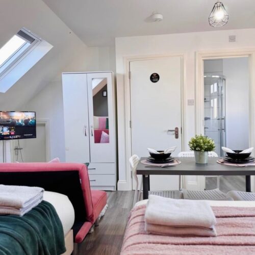 o_1j7774u7g10c02c71r9e127bfrc8