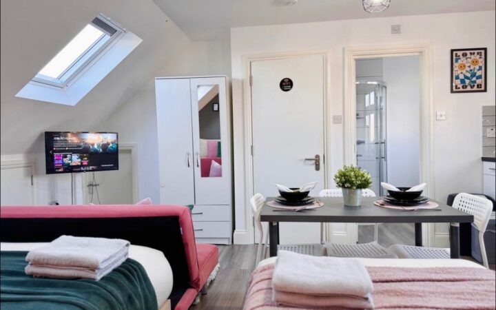 o_1j7774u7g10c02c71r9e127bfrc8