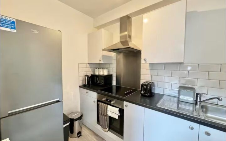 o_1j7heuacs1b9auegmifc2fcj17