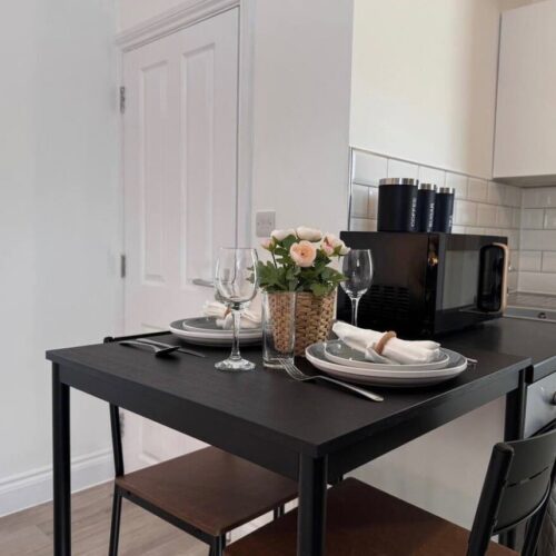 o_1j7hff9ib943jbv1f1qrb3dqk1