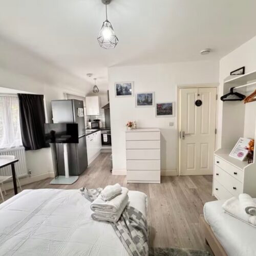 o_1j7hgd6oll5pnm31cuvkv8krn4