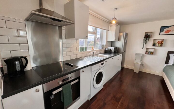 o_1j7hgk56udj71k91m24efh9g61