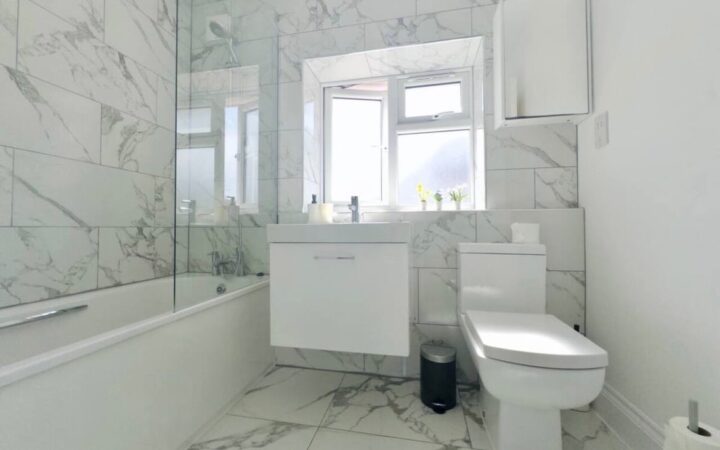 o_1j7jrlmho1i7r1u70facuaibq98