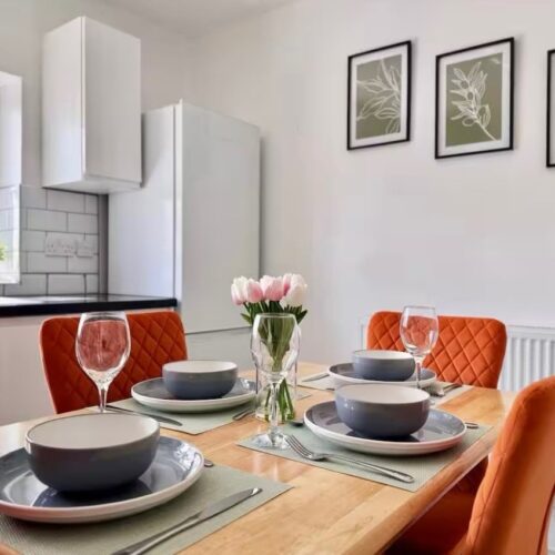 o_1j7jtfuuc1ffkfh81u101elqtr40