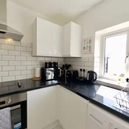 o_1j7jtg07v1tkjgku1f8n1k3963